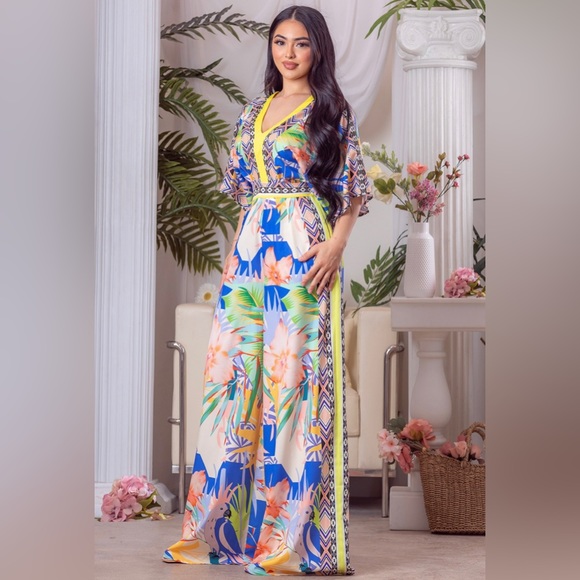 168 Printed V Neck Jumpsuit - Picture 2 of 4